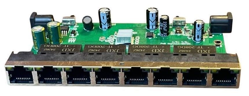 HUB 8 PORT POE 10-100